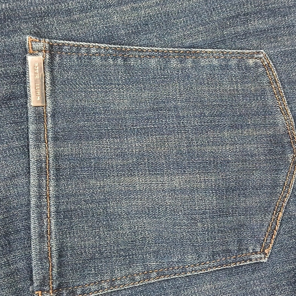 NWT WHBM High-Rise Everyday Soft Denim Studded Cropped Jeans, 10 - Picture 12 of 12